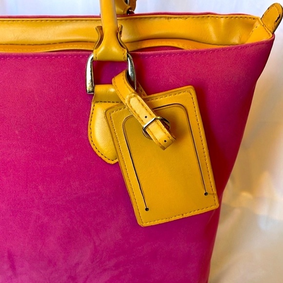 PEGASUS WEEKENDER TRAVEL BAG PINK SUEDE - Picture 3 of 10